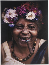 Cargar imagen en el visor de la galería, Impresión sobre lienzo Mujer cubana, varios colores. A160xL120cm.
